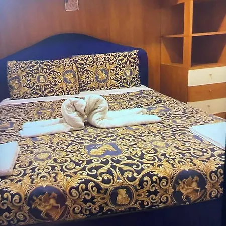 Διαμέρισμα Casa Mari' Centro Storico Vicino Caracciolo