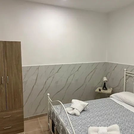 Apartamento Casa Mari' Centro Storico Vicino Caracciolo Nápoles